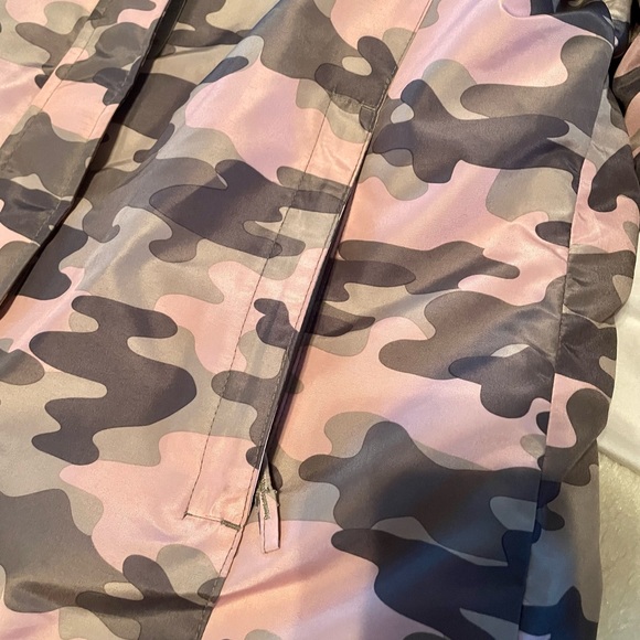 The Children’s Place Big Girls Hooded Pink Camo Puffer Jacket And Two Zip Up’s - Picture 9 of 10